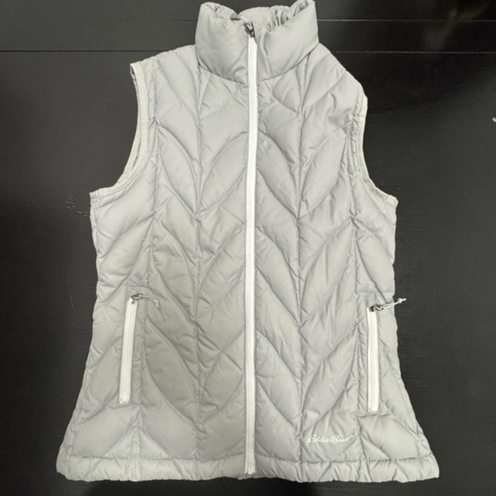 Eddie Bauer Women's XS 700 Fill Goose Down Quilted Vest Gray Leaf Puffer‎ Jacket